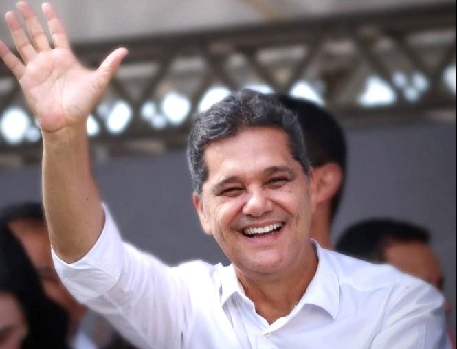 Conceição da Barra, no ES, recebe Ricardo Ferraço para entrega de obra e abertura do 8º Festival da Maior Moqueca do Mundo