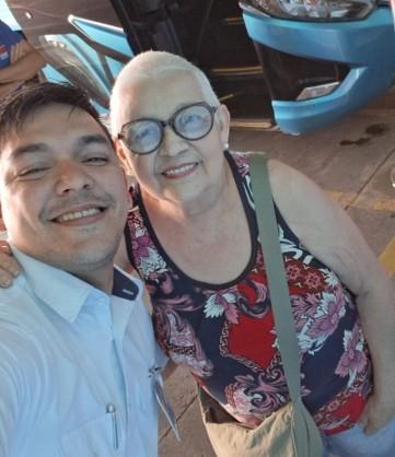 Aos 80 anos, capixaba reúne coleção de miniaturas inspiradas nos ônibus da Viação Águia Branca