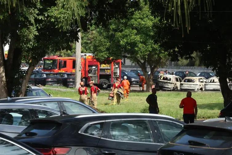 Dois helicópteros se chocam no ar e deixam seis mortos