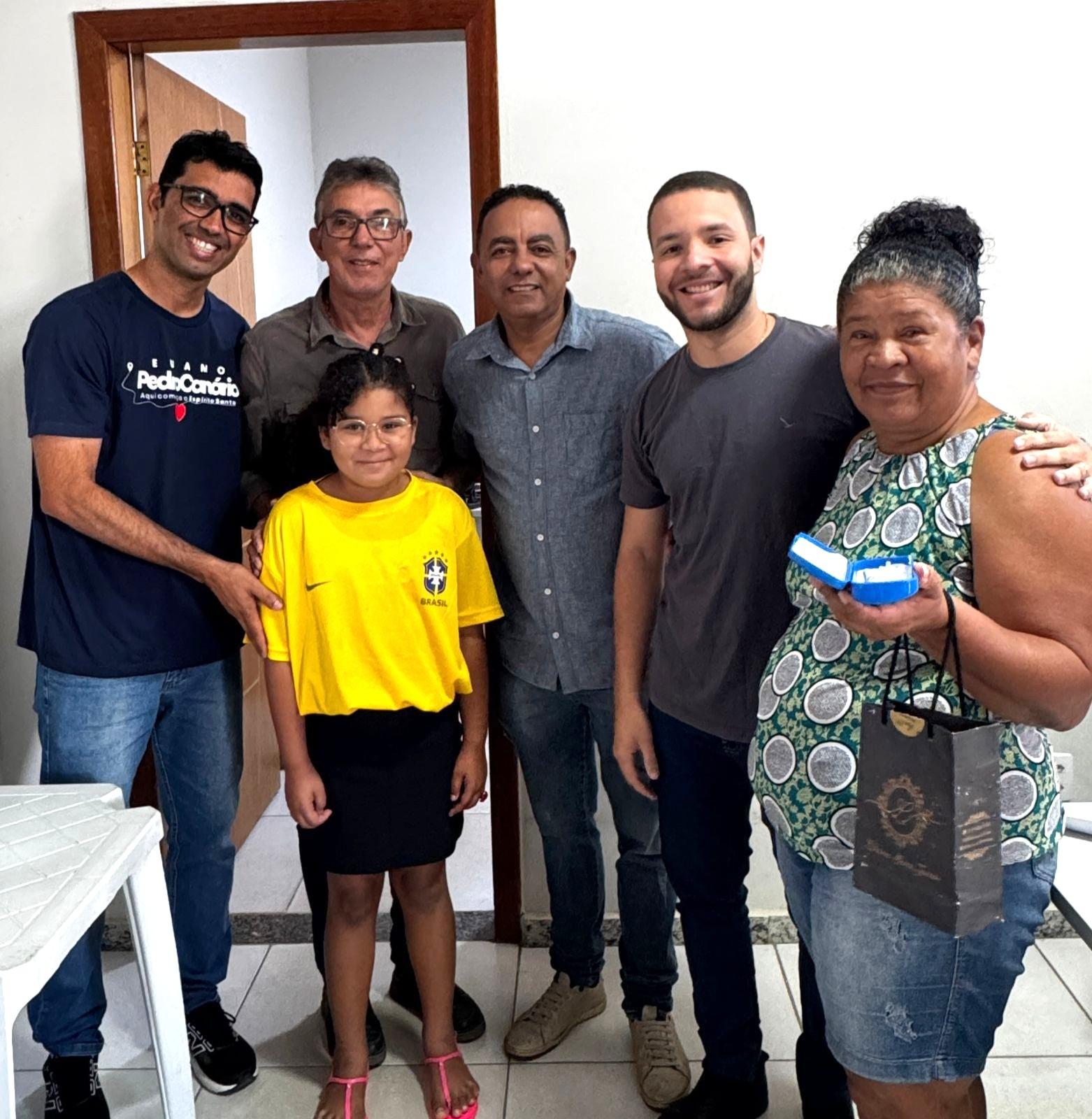 Programa Oftalmológico realiza nova entrega gratuita de óculos em Pedro Canário, ES