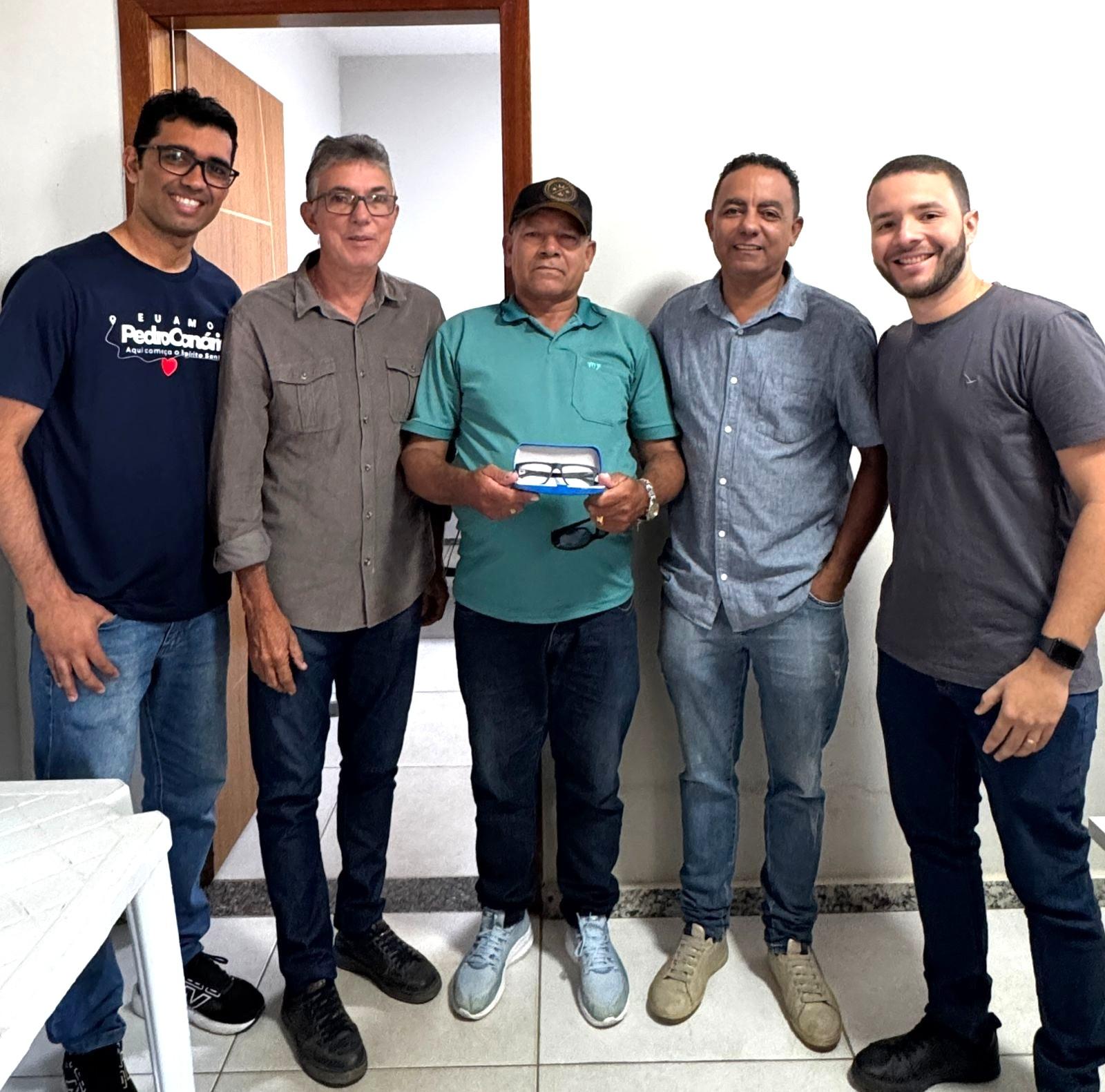 Programa Oftalmológico realiza nova entrega gratuita de óculos em Pedro Canário, ES