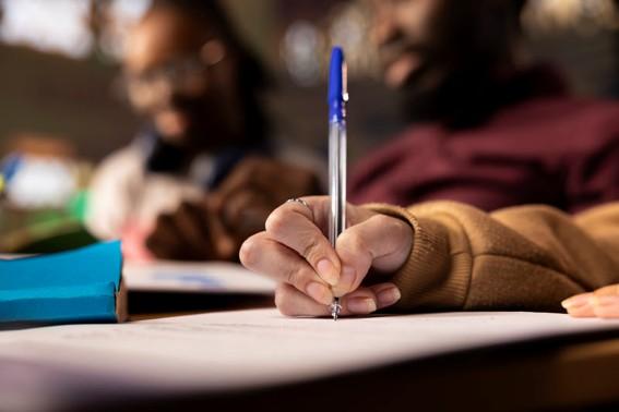 Enem: saiba como estudar para a prova se você está há muito tempo fora da escola