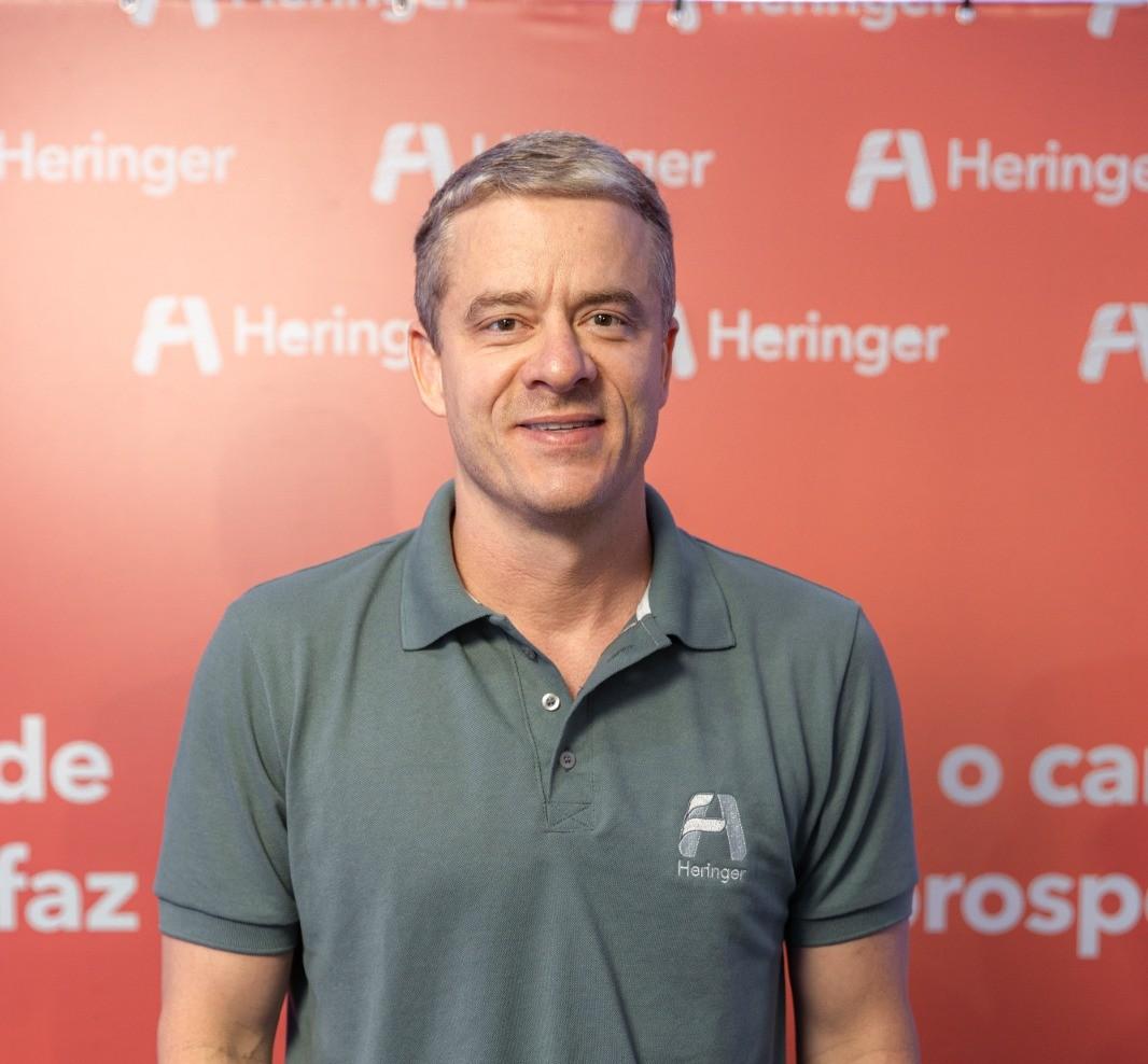 Heringer reforça proximidade com cafeicultores capixabas em importantes feiras do agronegócio no Espírito Santo