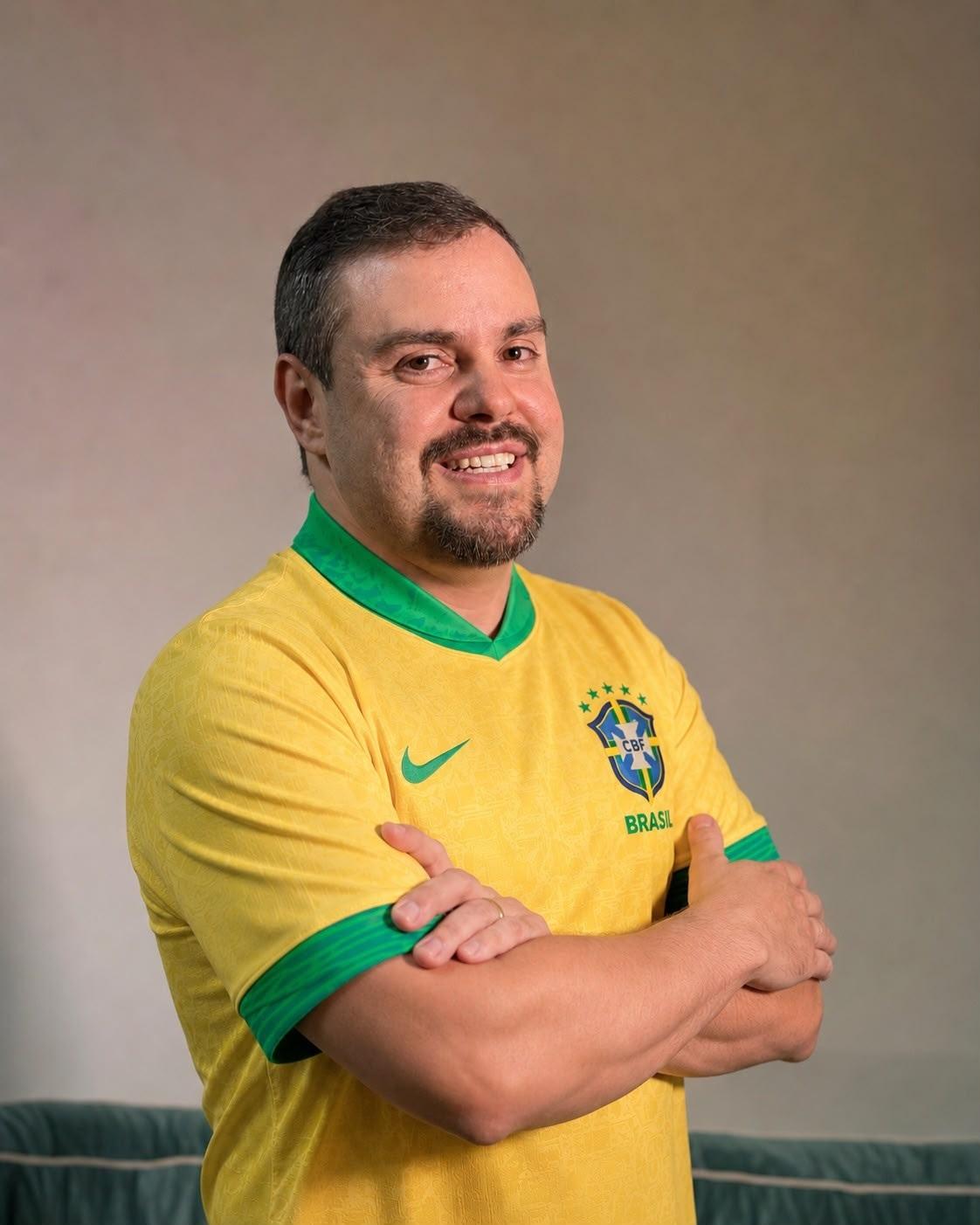 Centro de Celebrações vai reunir mais de mil pessoas para assistir ao jogo da seleção brasileira e participar de culto, em Vitória, ES