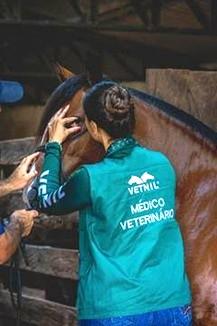 Vetnil fortalece atuação na medicina veterinária equina durante a XXVI edição da Conferência Anual da ABRAVEQ