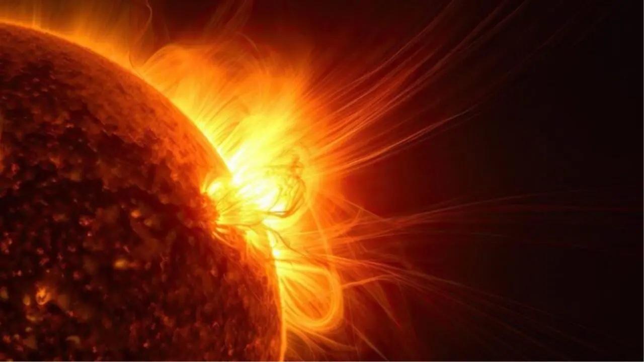 Tempestade solar atinge a Terra com força acima do previsto e coloca redes elétricas, satélites e comunicações em alerta