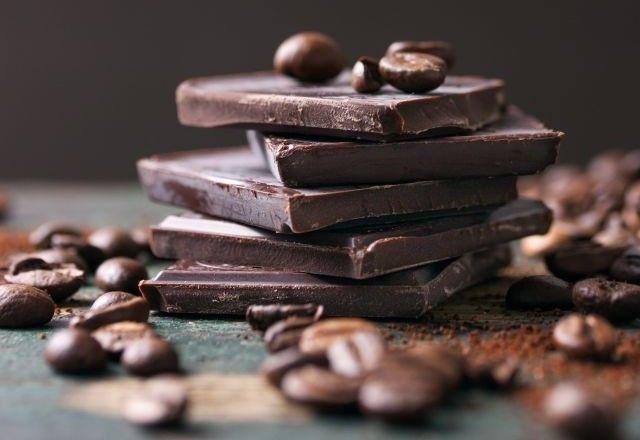 No Dia Internacional do Chocolate, Linhares, no ES, celebra a força do cacau e a produção de chocolates premiados