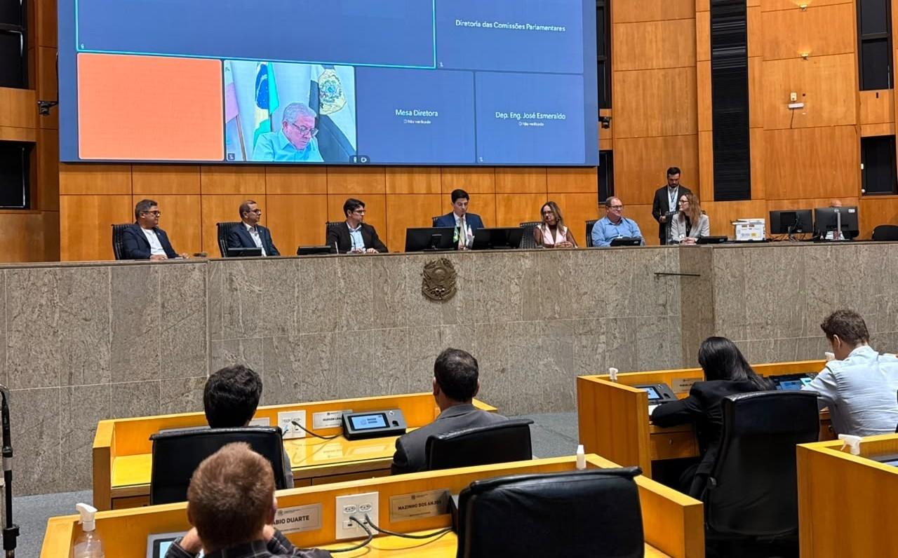 Espírito Santo mantém equilíbrio fiscal com crescimento da receita, recorde de investimentos e endividamento negativo