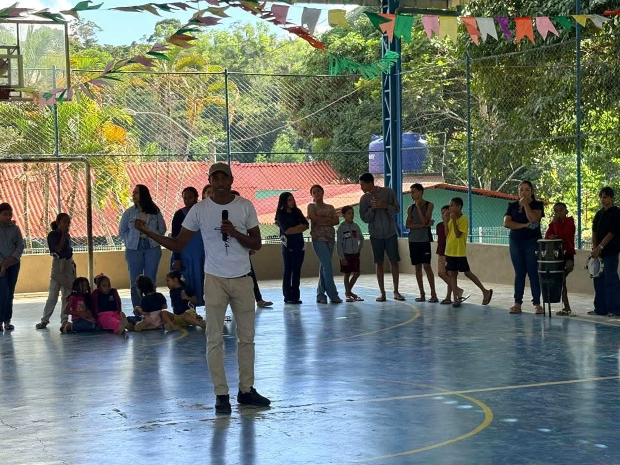 Suzano entrega ampliação de espaço comunitário em comunidade rural de São Mateus, ES