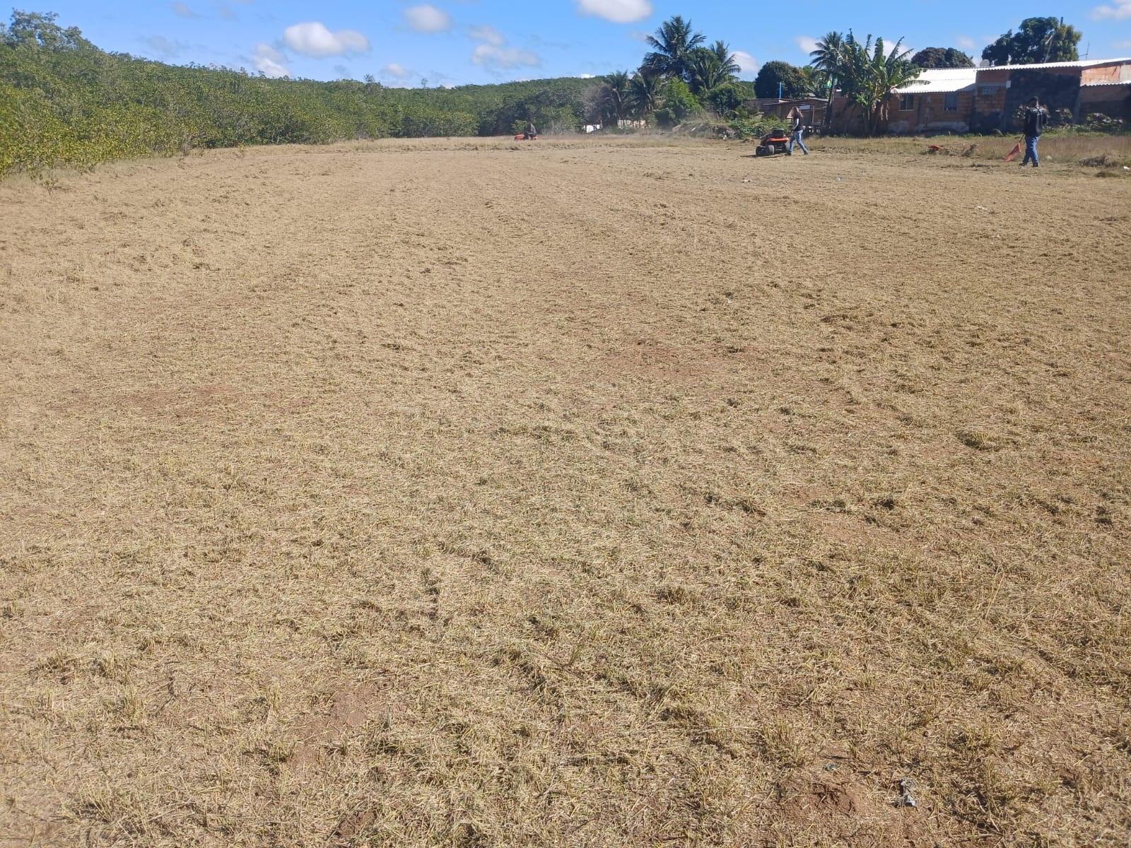 Campinho do Bairro Santo Amaro, em Conceição da Barra, no ES, passa por revitalização e moradores comemoram melhorias