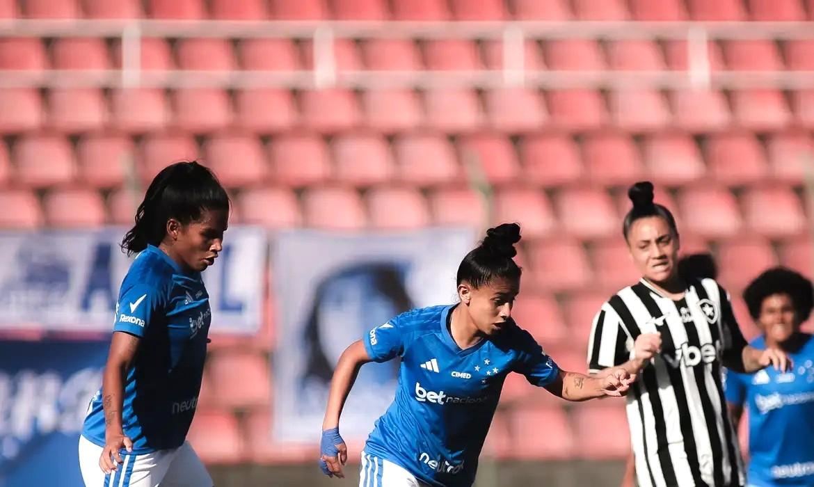 Cruzeiro vence Botafogo no Brasileirão Feminino
