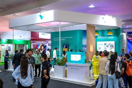 De robôs autônomos a softwares inteligentes: estandes da Mec Show investem em experiências para atrair visitantes