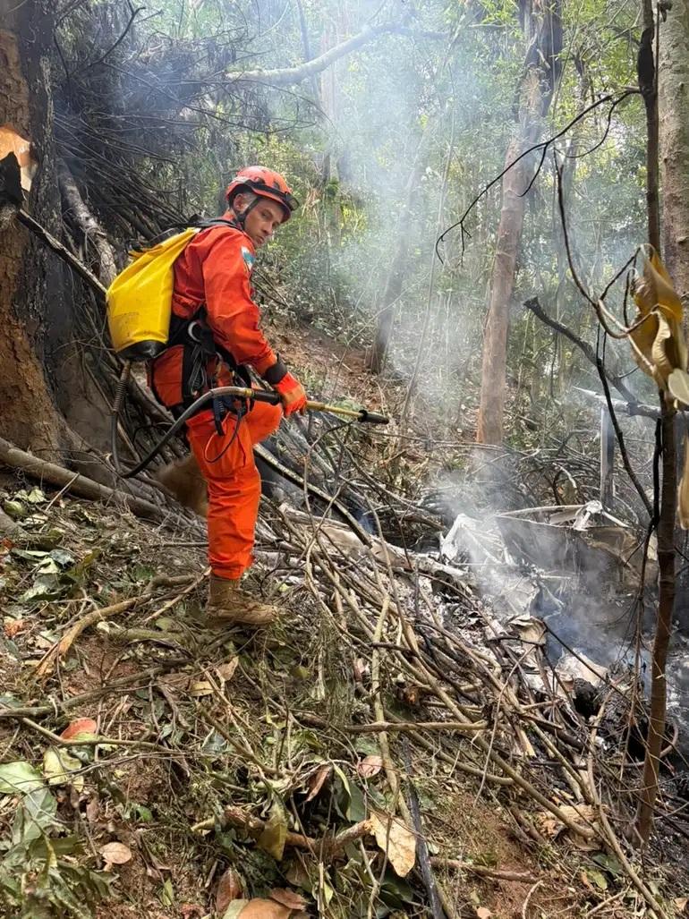 Colombianas que morreram na queda de helicóptero eram avó, mãe e filha