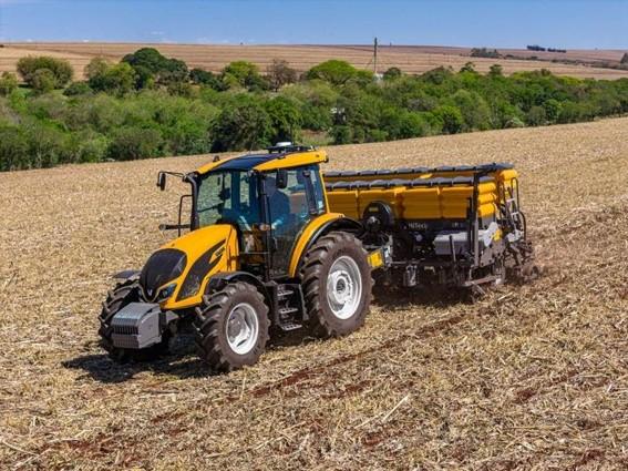 Valtra apresenta portfólio focado na eficiência e na redução dos custos operacionais na Expointer 2026