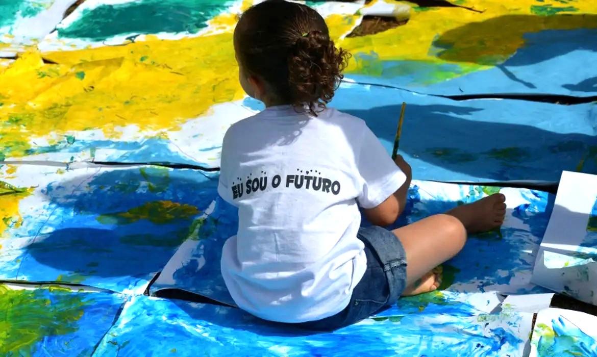 Entidades cobram propostas de candidatos contra violência infantil