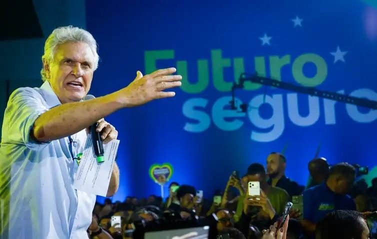 Candidatos iniciam campanha presidencial em redutos eleitorais