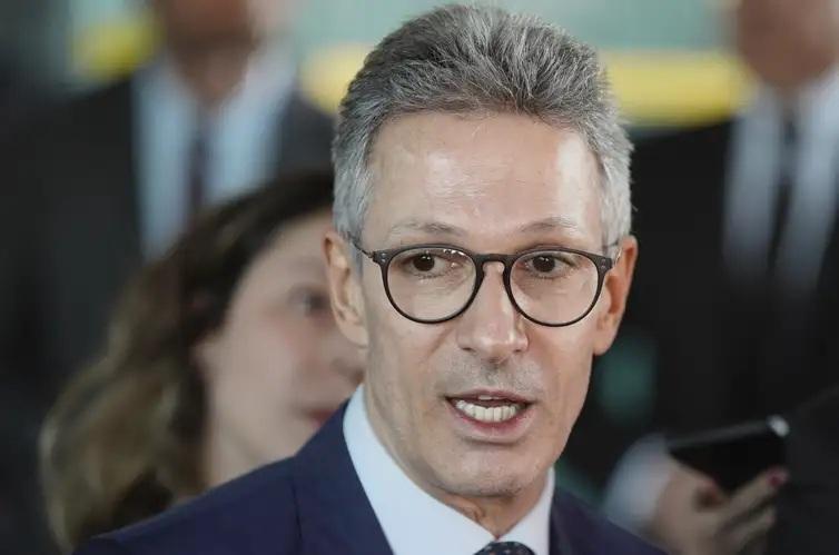 Candidatos iniciam campanha presidencial em redutos eleitorais