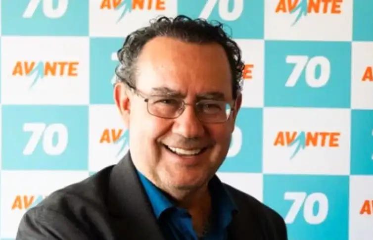Candidatos iniciam campanha presidencial em redutos eleitorais