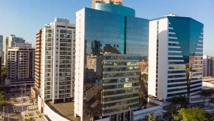 Frigorífico é condenado por jornada excessiva e ausência de descanso semanal