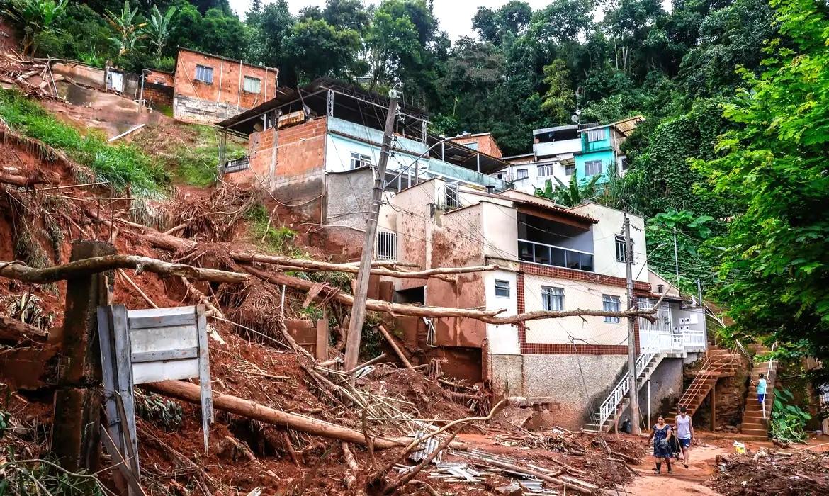 Manual traz nova classificação de riscos de desastres em áreas urbanas