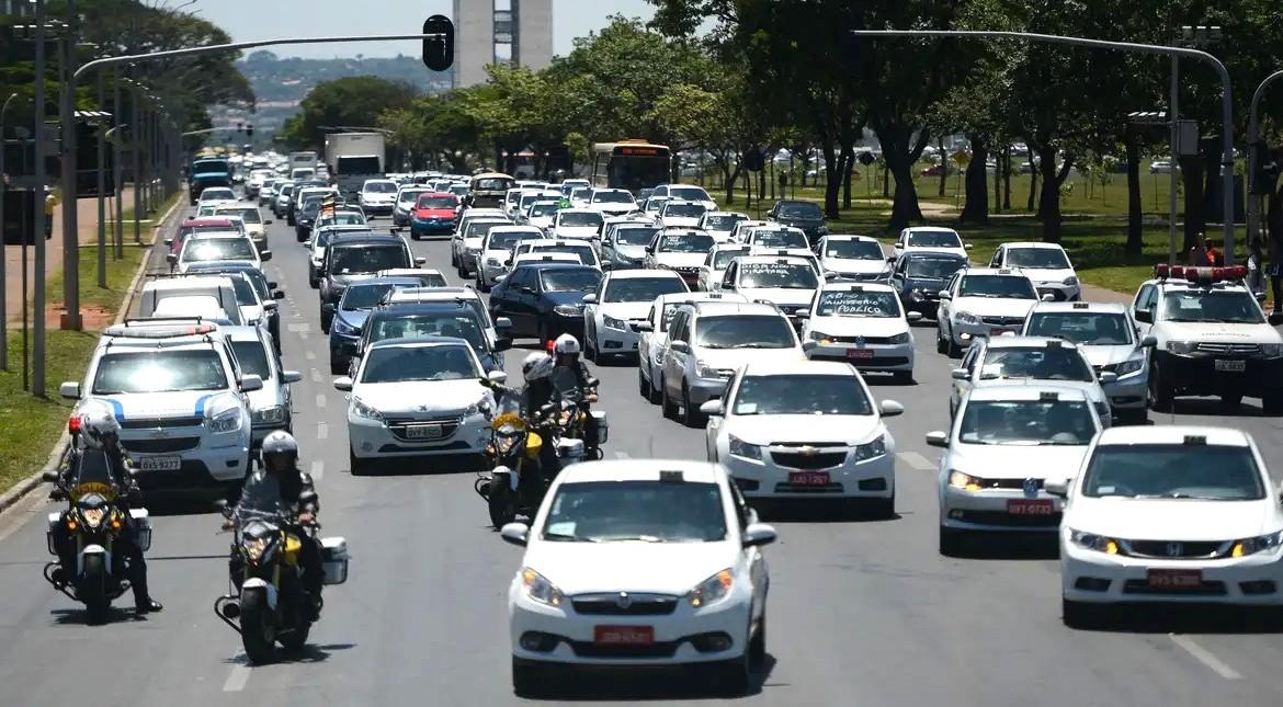 Crédito para carros de aplicativo tem teto elevado para R$ 200 mil