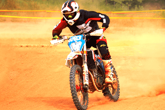 Linhares, no ES, recebe Campeonato Capixaba Amador de Motocross e Supercross com pilotos de quatro estados