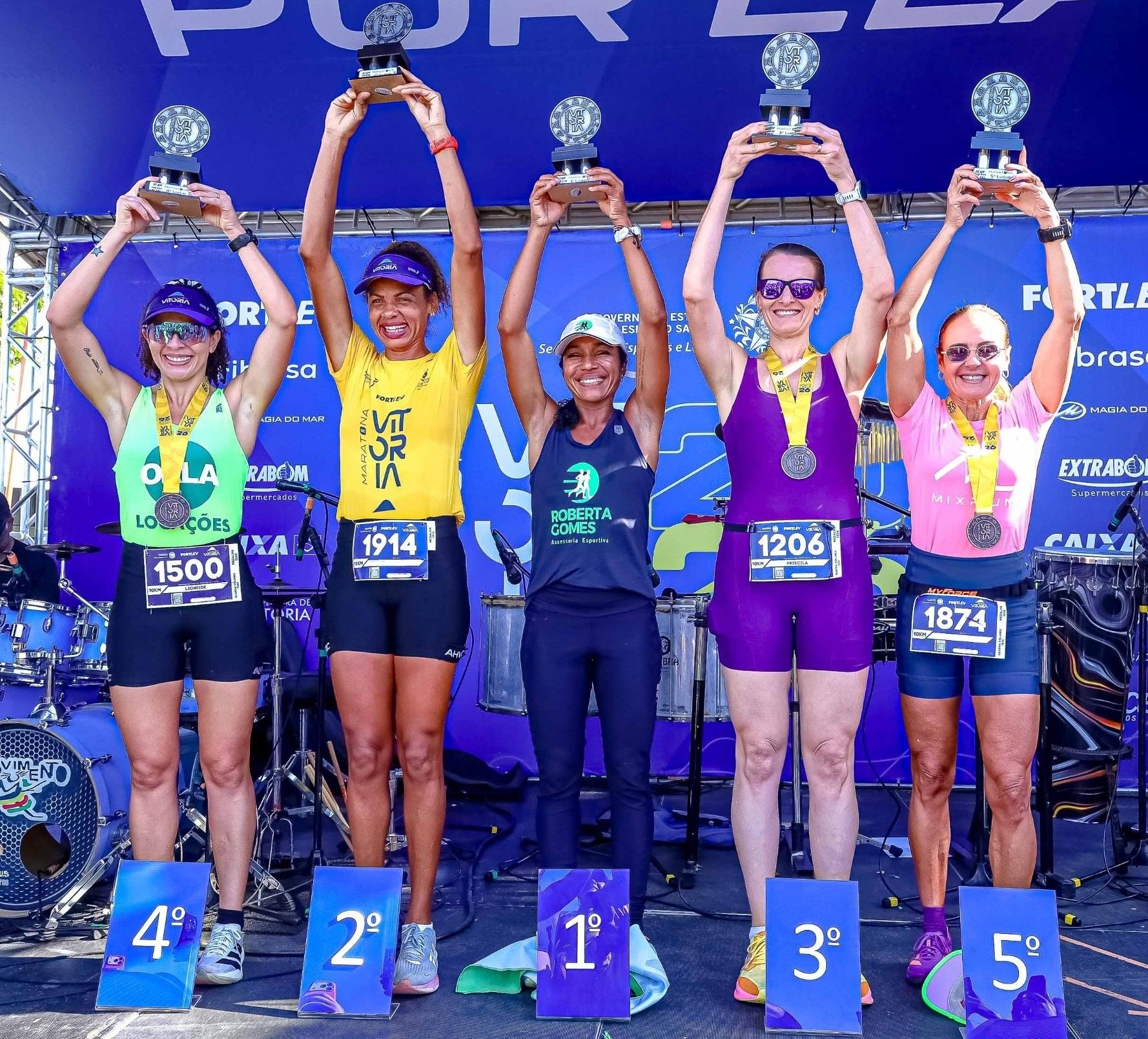 Advogada vence acidente e sob ao pódio da Maratona de Vitória, no ES
