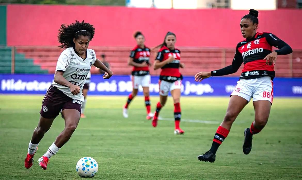 Brasileirão Feminino: Flamengo vence Ferroviára nas quartas por 1 a 0