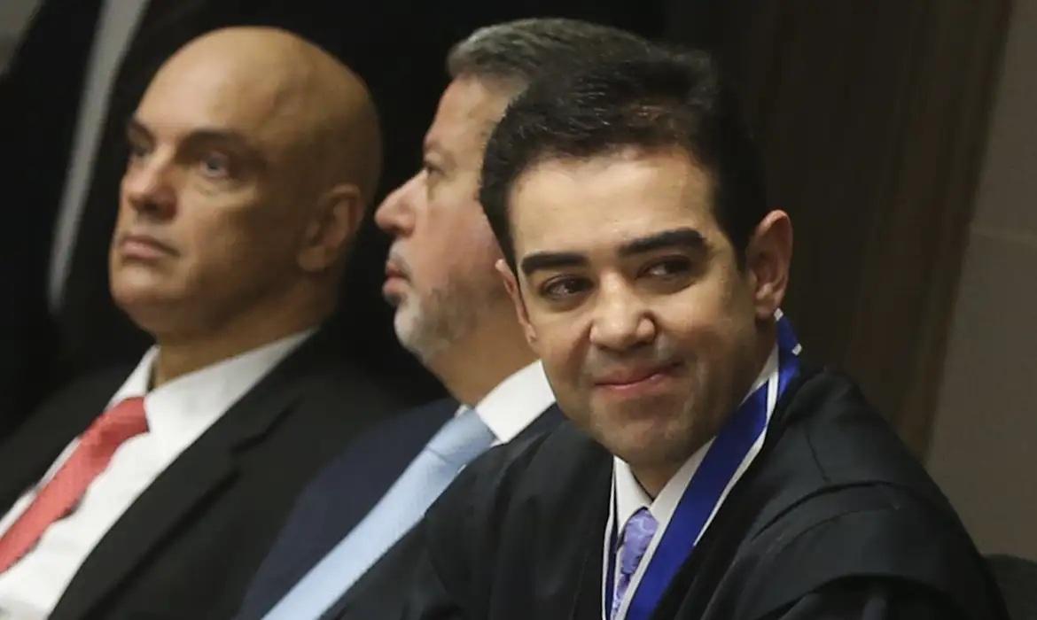 Bruno Dantas renuncia ao cargo de ministro do TCU