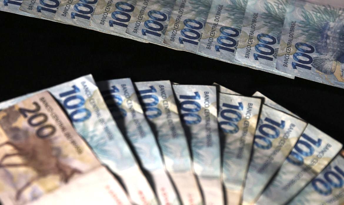 Orçamento de 2027 reserva R$ 44,8 bilhões para emendas impositivas
