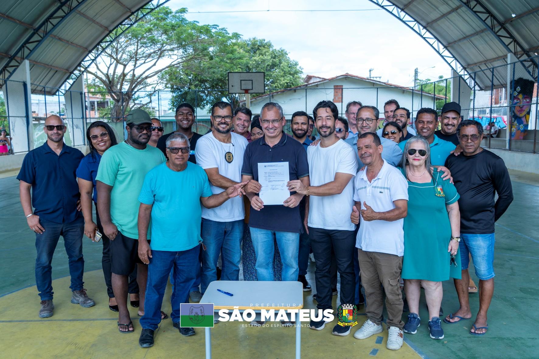 Prefeitura assina ordem de serviço para reforma e revitalização da quadra e praça do Bairro Vitória, em São Mateus, no ES