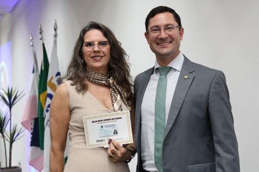 CRC-ES entrega carteira profissional a 41 contadores em solenidade, no ES