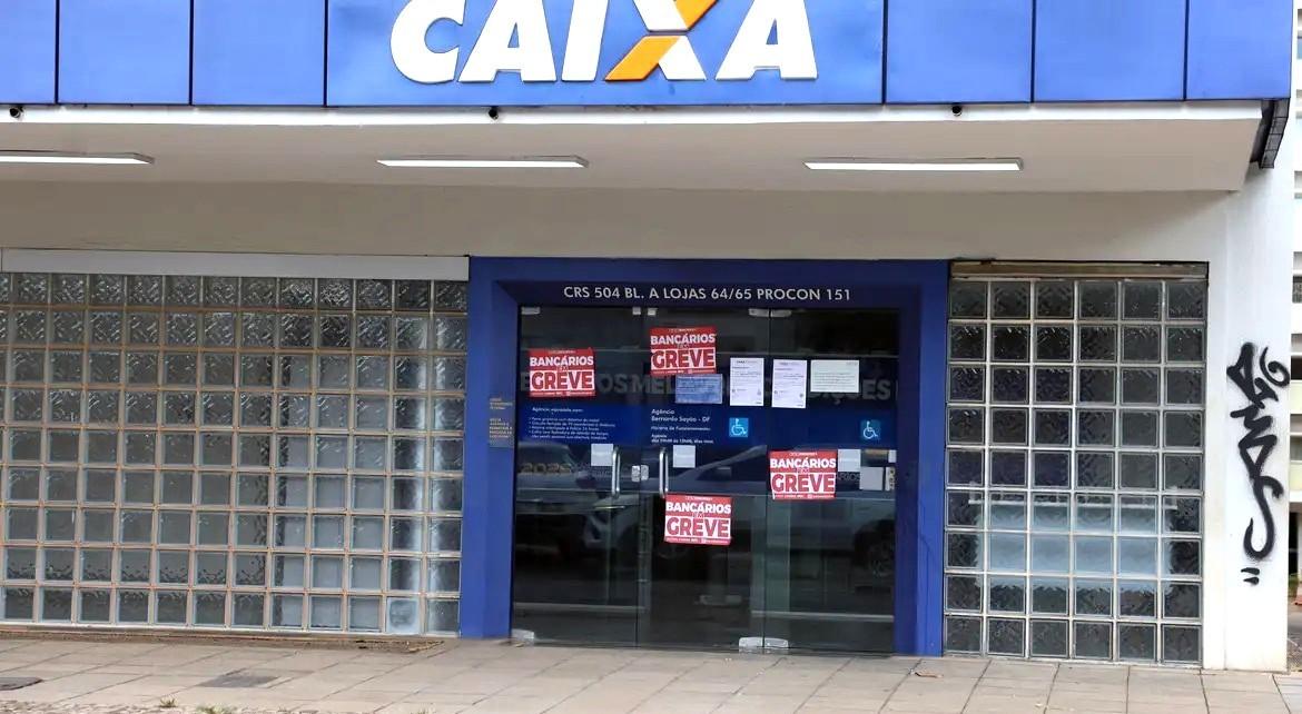 TST determina fim da greve da Caixa e reajuste de plano de saúde