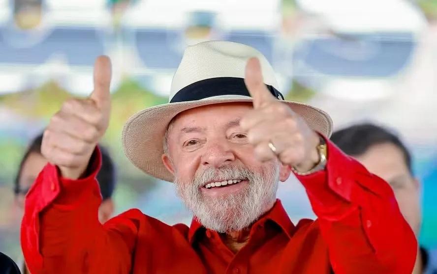 Presidente Lula assina parecer que garante afastamento remunerado a mulheres vítimas de violência doméstica