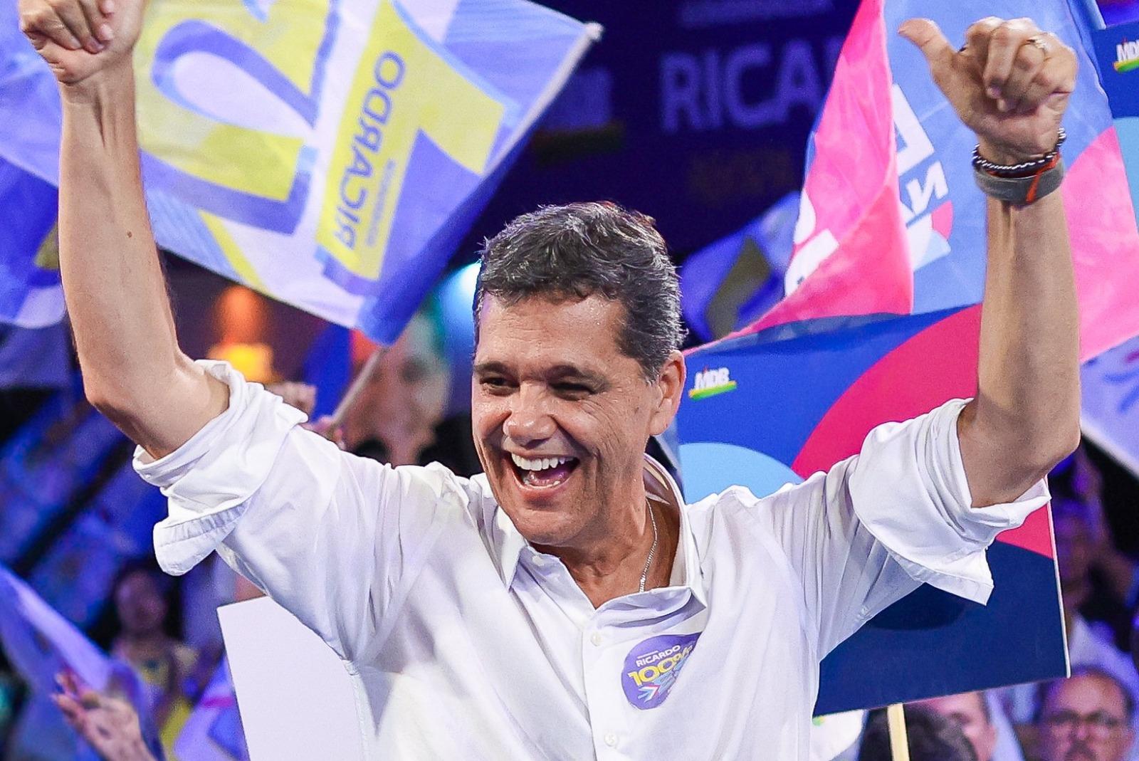 Com 44,2%, Ricardo Ferraço vence terceira pesquisa seguida e aumenta chance de 