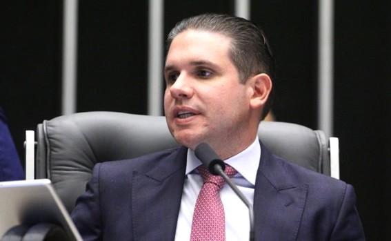 Partidos de centro da Câmara dos Deputados decidem manter bloco na próxima legislatura