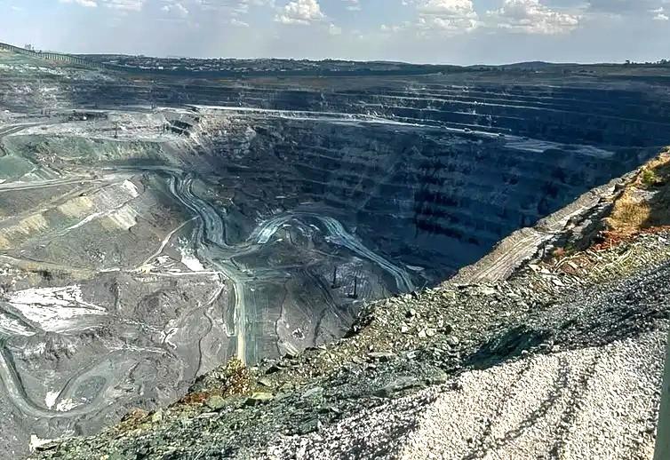 Quilombolas expulsos por mineradora buscam reparação depois de 20 anos