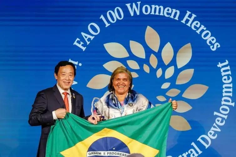 Pescadoras brasileiras recebem título de heroínas em premiação da FAO
