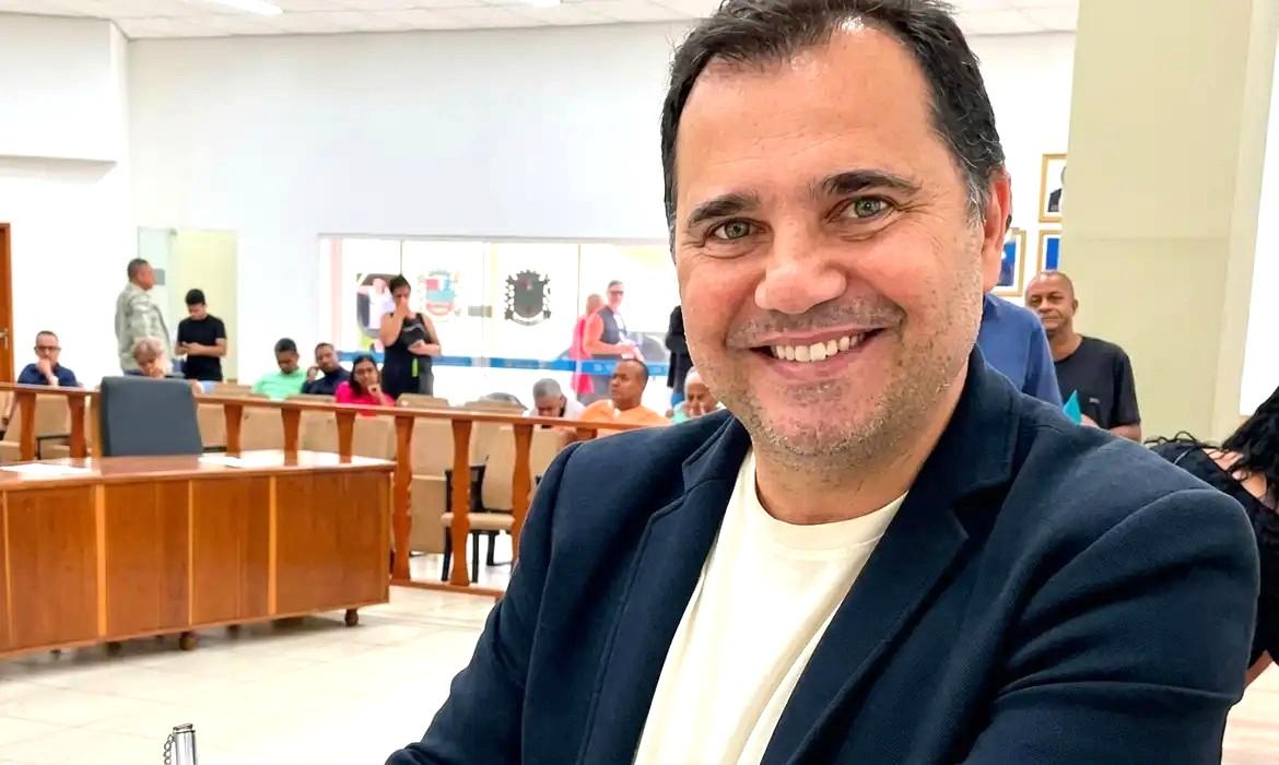 Secretário de Queimados, no Rio, morre baleado em abordagem da PM