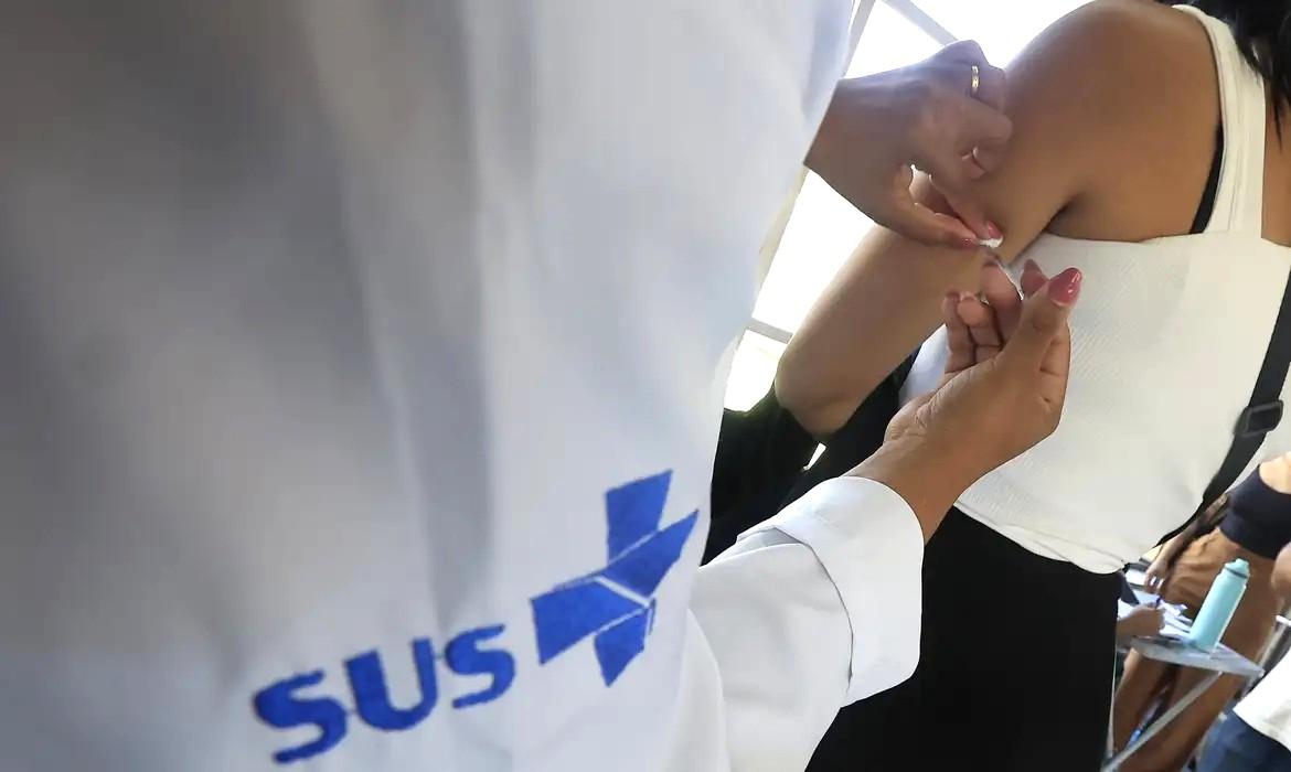 Negacionismo impulsiona sarampo nos EUA e representa ameaça ao Brasil