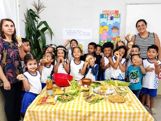 Professora de Linhares, no ES, conquista terceiro lugar no Agrinho 2026 e ganha moto zero km