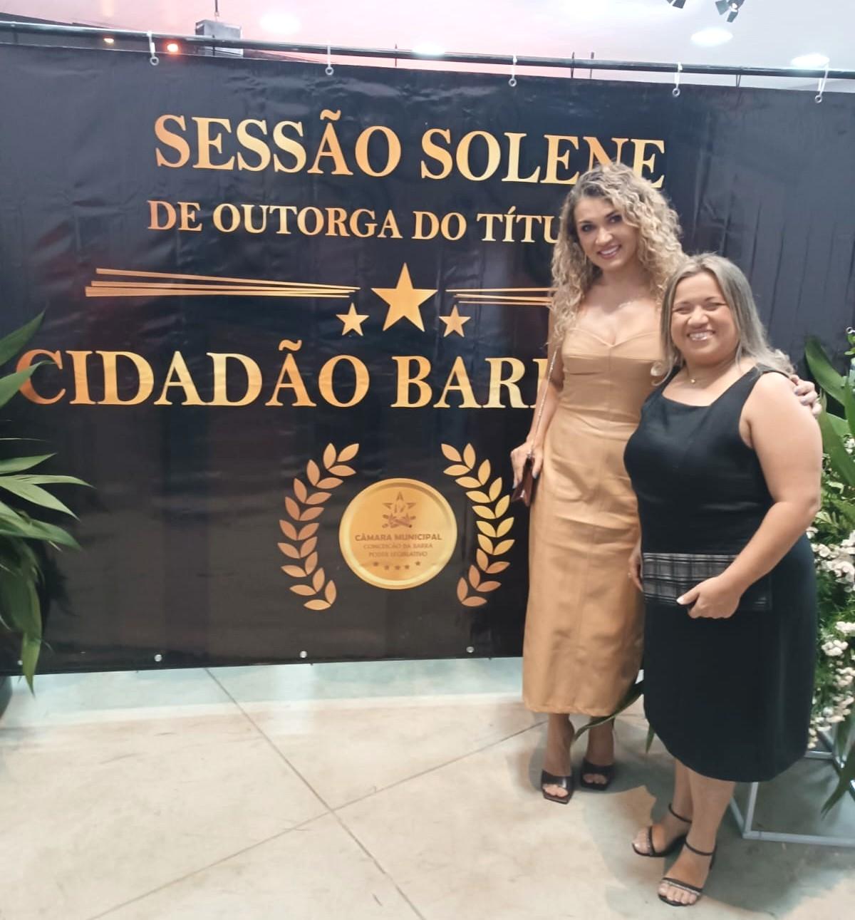 Vereadora Camila entrega Título de Cidadão Barrense a personalidades em sessão solene em Conceição da Barra, no ES