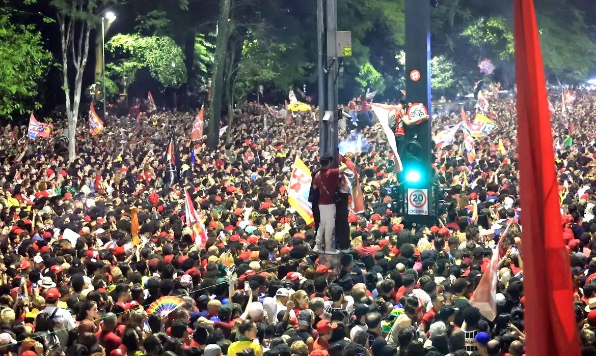 Votação de Lula é a maior já recebida por um presidenciável no país