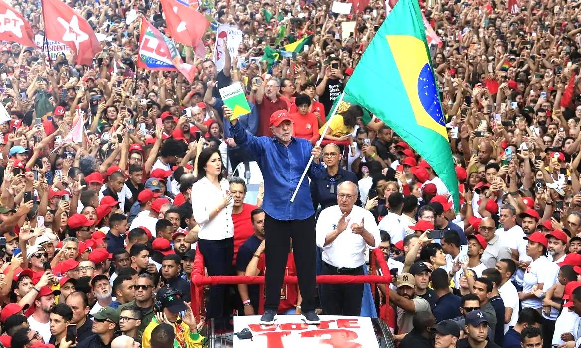 Posse de Lula será em 5 de janeiro