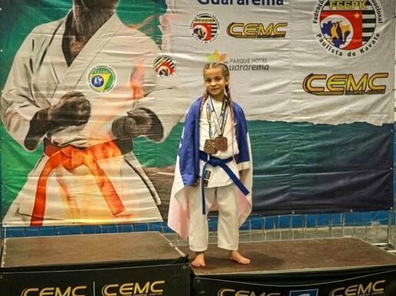 Karateca de Linhares, Valentina Passos, de 11 anos, disputa Open Nacional em Vitória, no ES