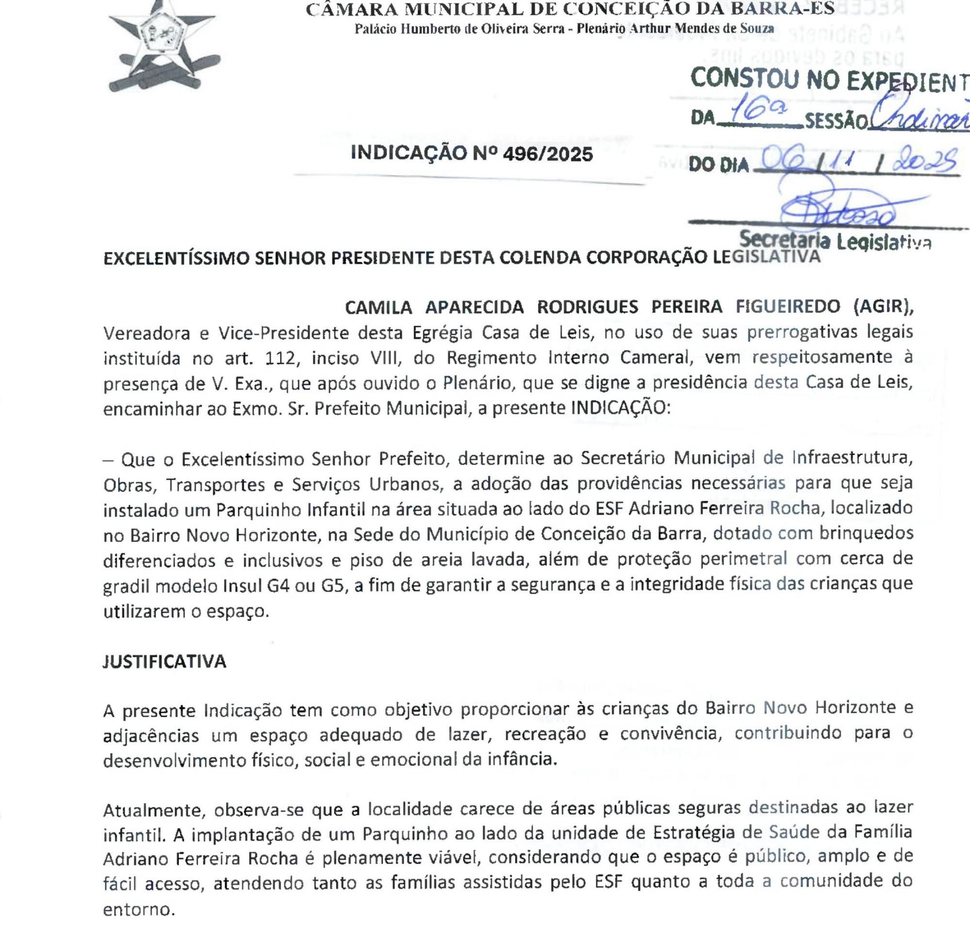 Vereadora Camila comemora implantação de parquinho infantil no bairro Novo Horizonte, em Conceição da Barra, ES