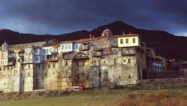 5 destinos turísticos pelo mundo que proíbem a entrada de mulheres
