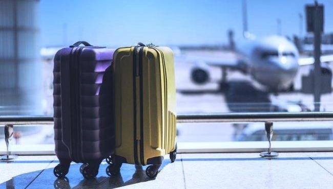 55% dos brasileiros querem viajar nos próximos 6 meses; praia é local preferido
