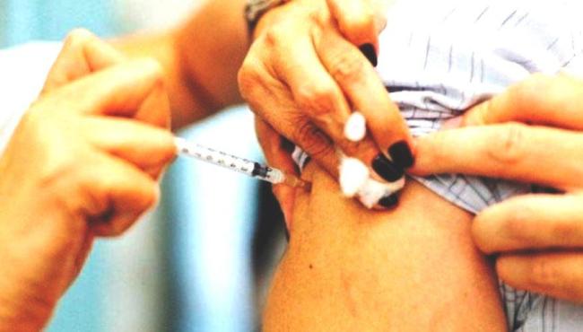 65% dos idosos não retornaram para a segunda dose da Fiocruz contra a Covid-19, no ES