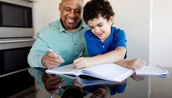 8 dicas para ajudar o seu filho nos estudos durante o ano letivo
